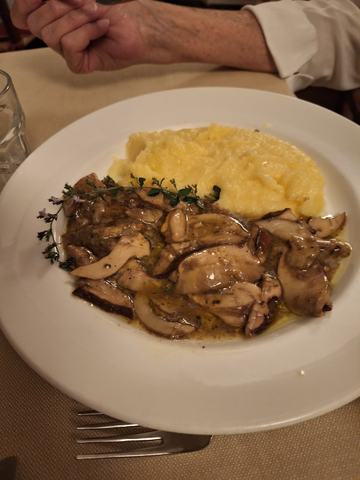 Lucca Vini Di Monticelli Matteo — Ristorante a Lucca, Lucca