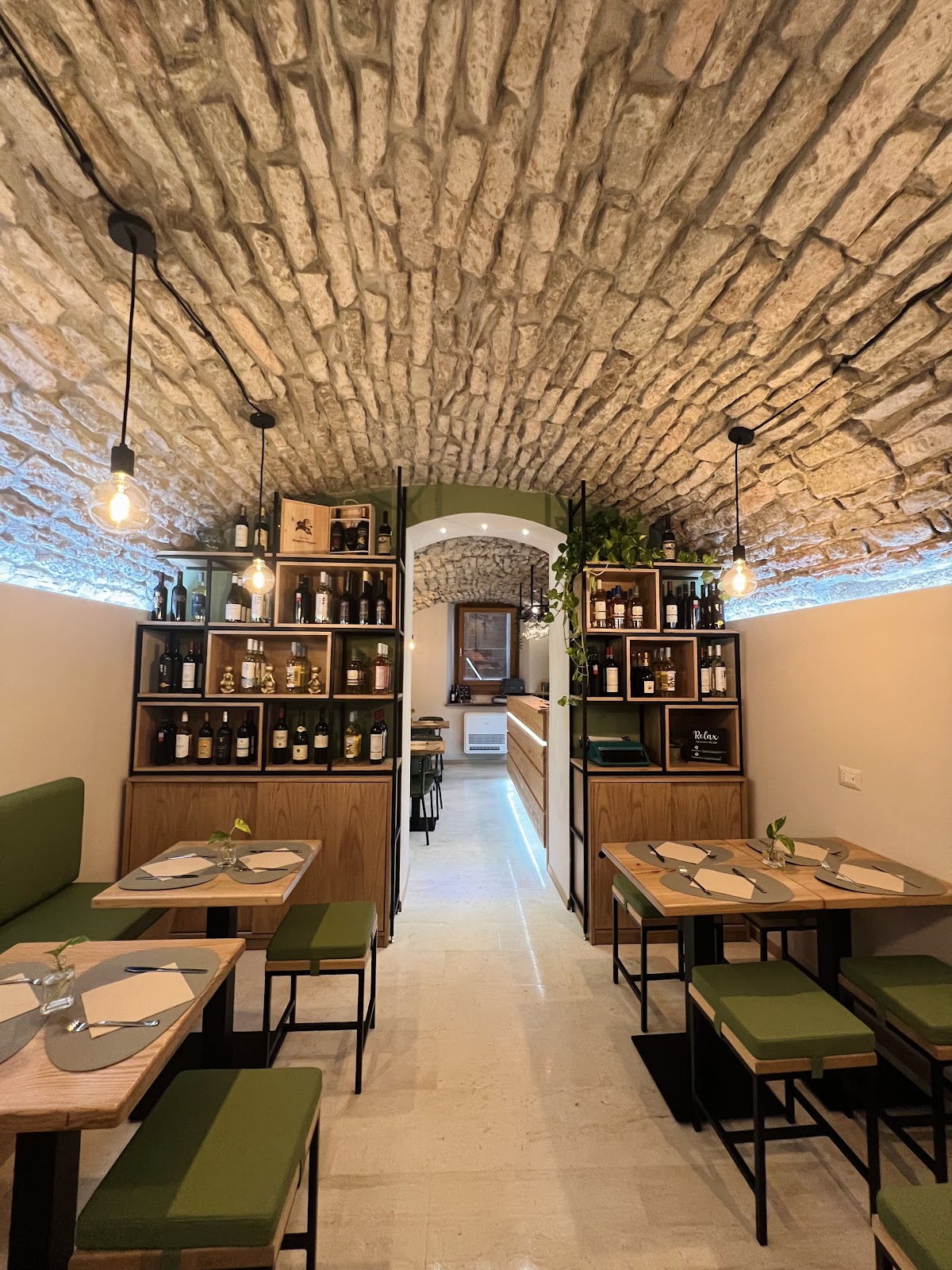 Saporè by Queen House — Ristorante a Bosa, Oristano
