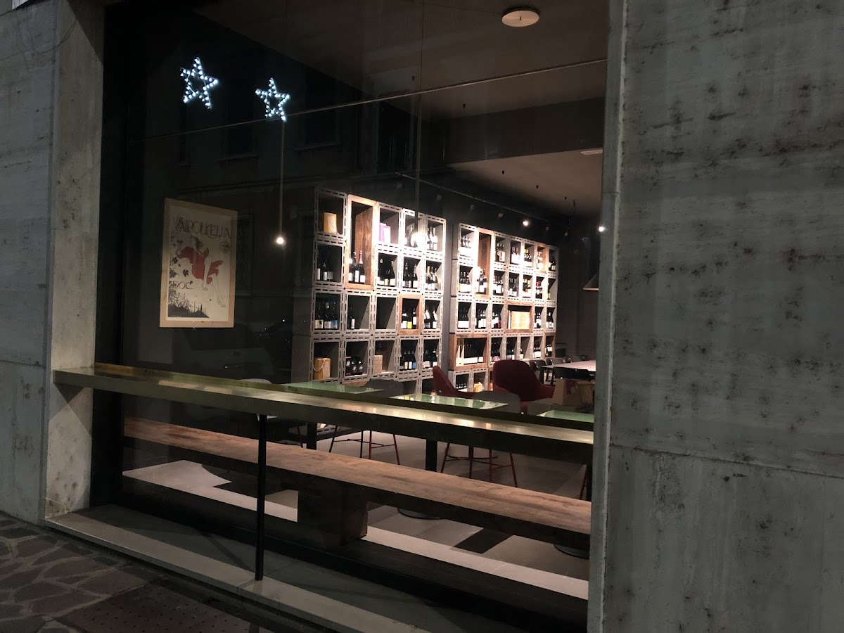 Vino Esclamativo ! — Ristorante a Mantova, Mantova