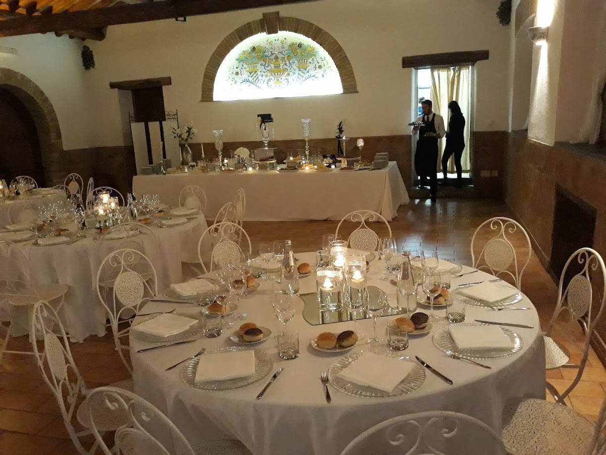 Cantina Castel Romano — Ristorante a Roma, Roma