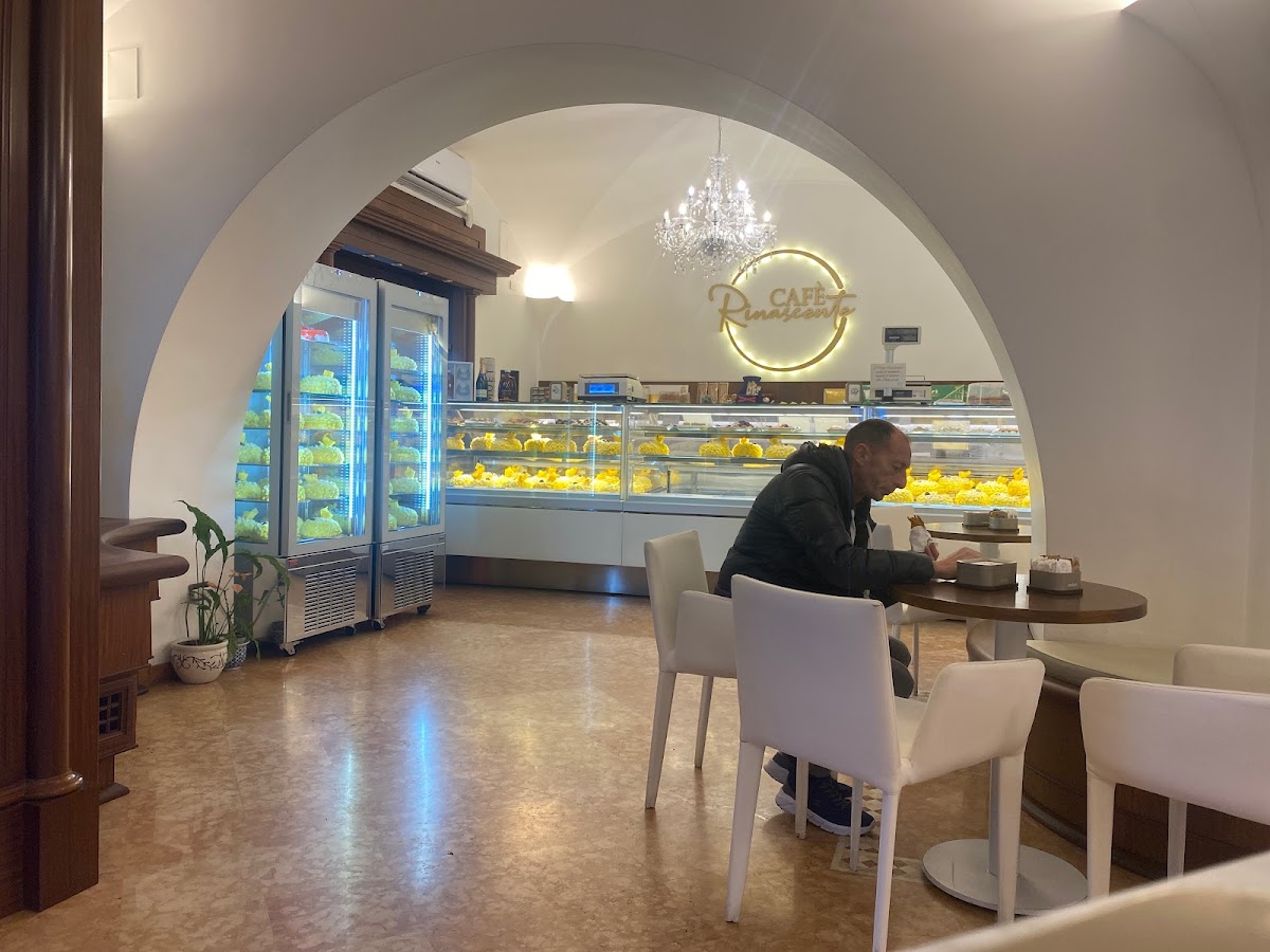 Cafè Rinascente Pasticceria — Ristorante a Reggio Calabria, Reggio Calabria