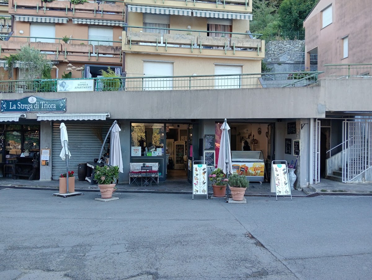 Bar Vecchi Ricordi — Ristorante a Triora, Imperia