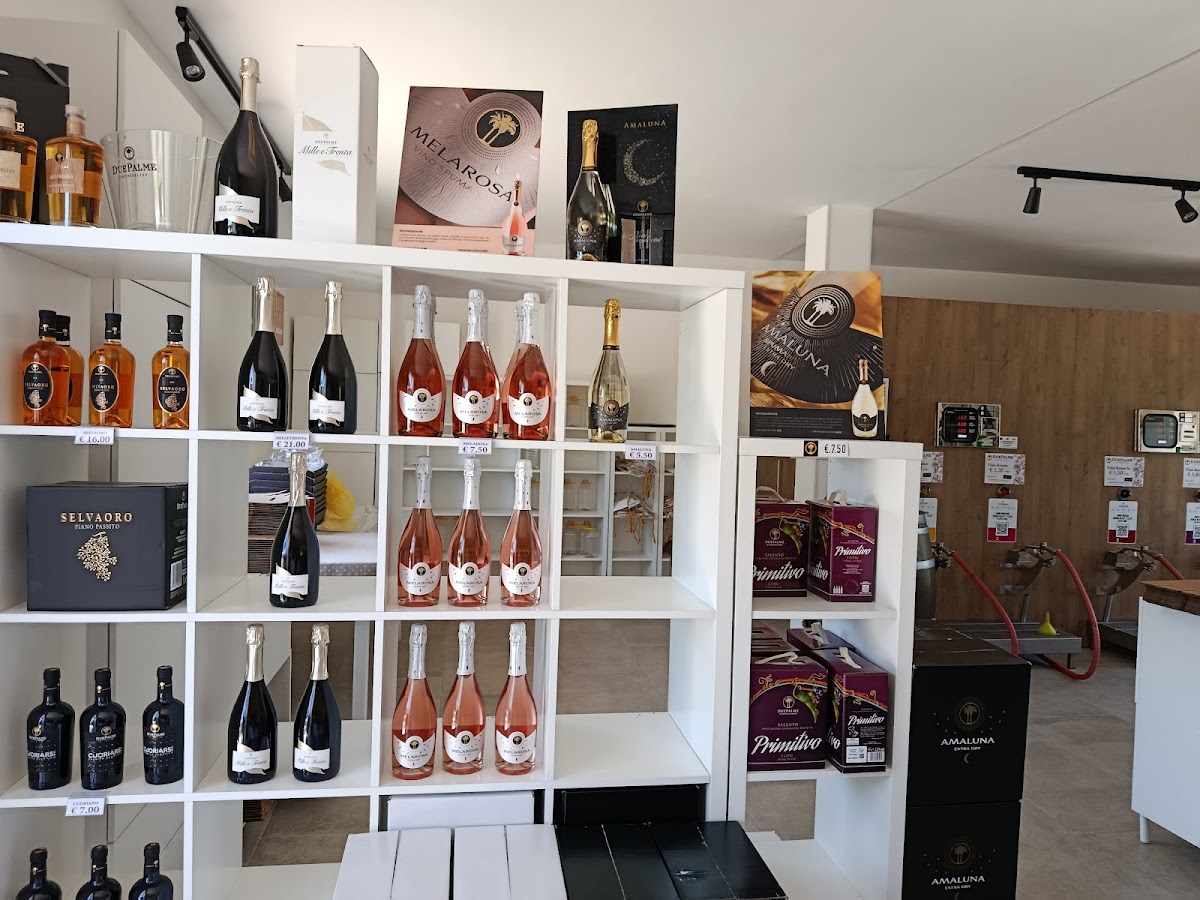Cantine Due Palme - Punto Vendita di Arnesano di Andrea Quarta — Ristorante a Lecce, Lecce