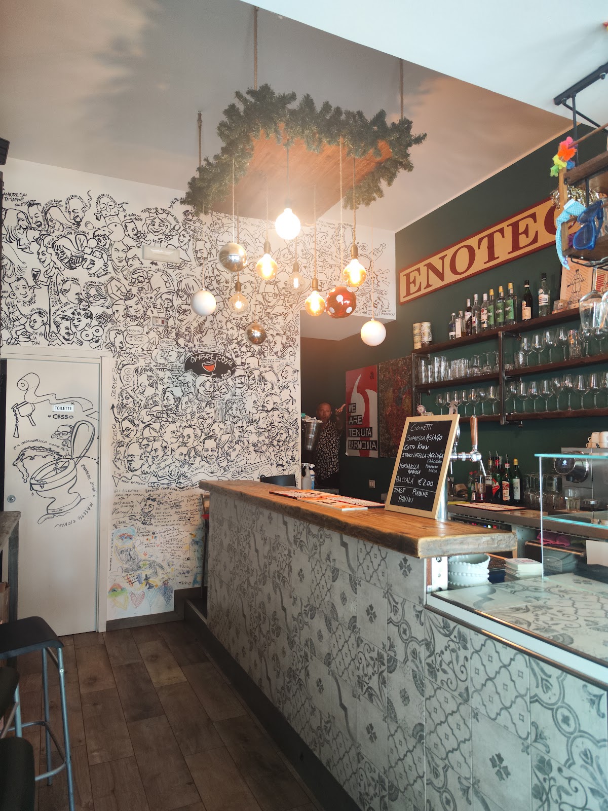 Enoteca Ombre Rosse — Ristorante a Padova, Padova