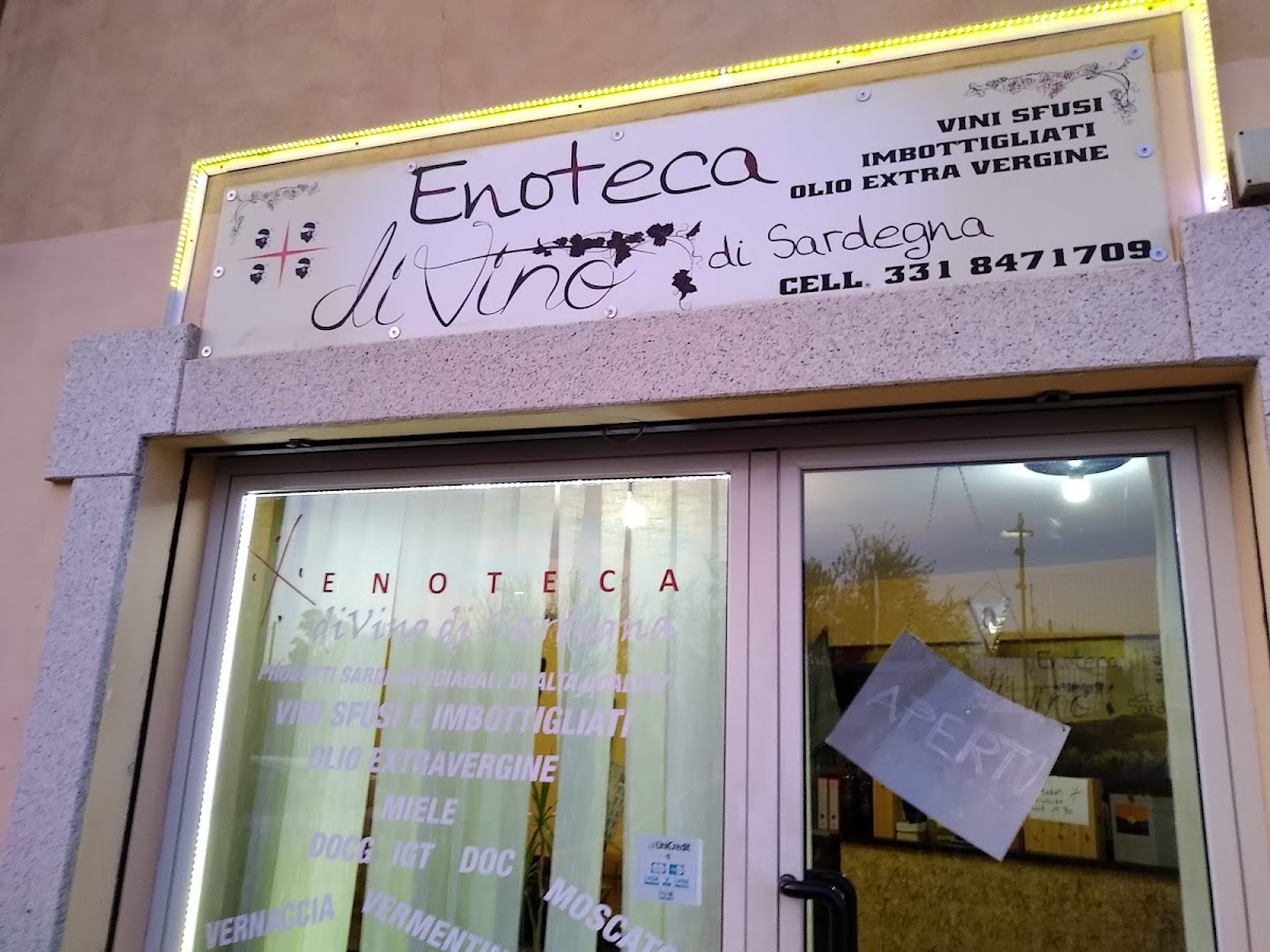 Enoteca Di Vino Di Sardegna — Ristorante a Olbia, Sassari