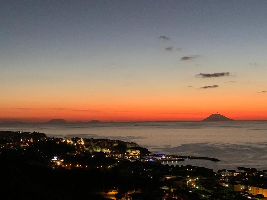 WINE LOVE - Calabrian sunset | 5 senses aperitif — Ristorante a Tropea, Vibo Valentia