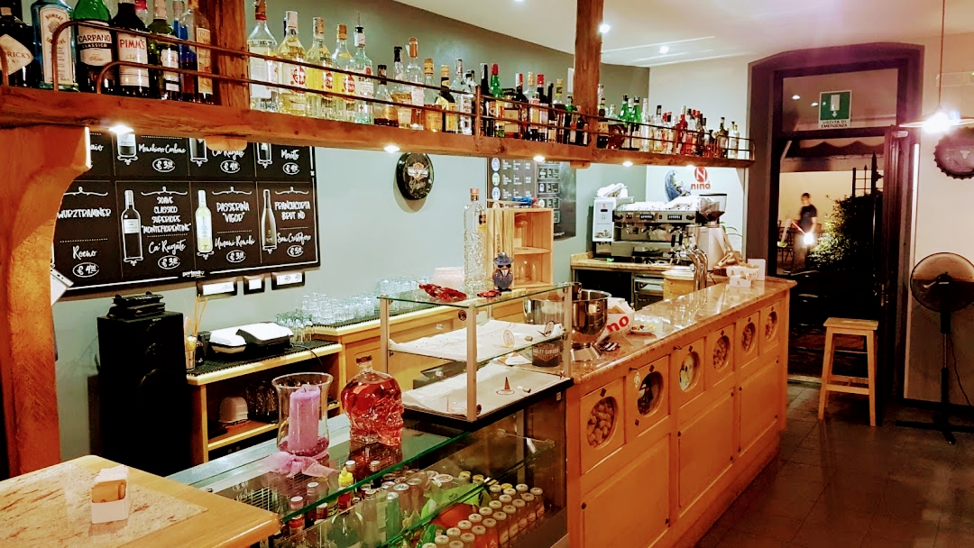 Bar Bistrot Trentadü — Ristorante a Varallo, Vercelli