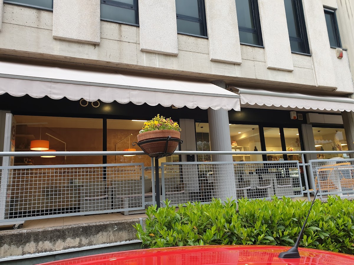 Pasticceria Caffetteria Vinti — Ristorante a Assisi, Perugia