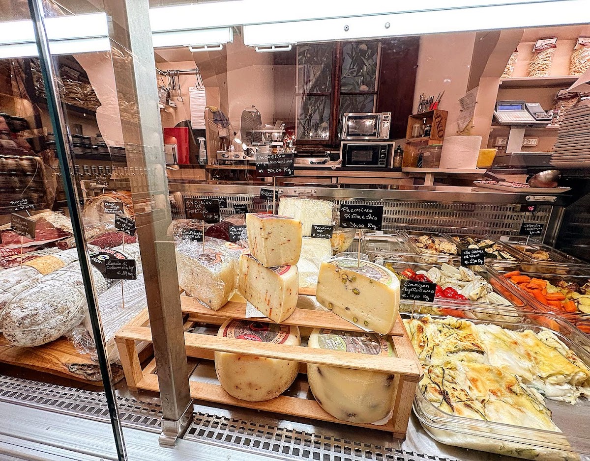 Volaterra — Ristorante a Volterra, Pisa