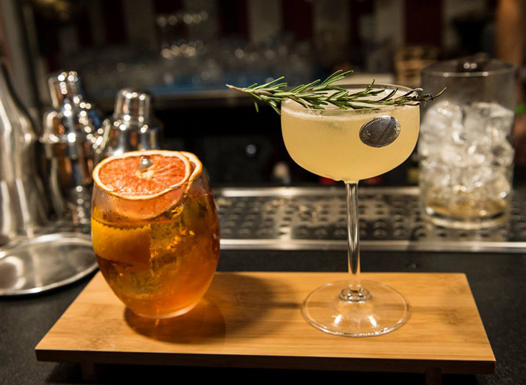 GARAGE WINE BAR — Ristorante a Caserta, Caserta