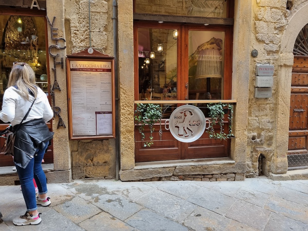 La Vecchia Lira