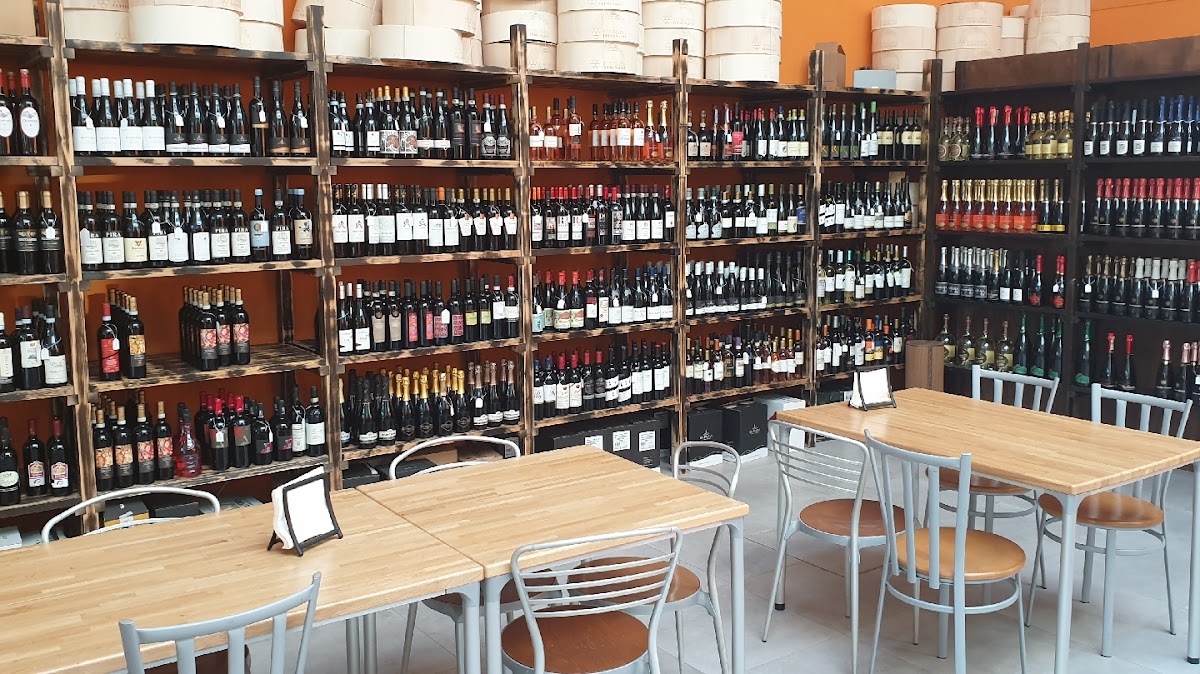 Enoteca Tonghini — Ristorante a Cremona, Cremona