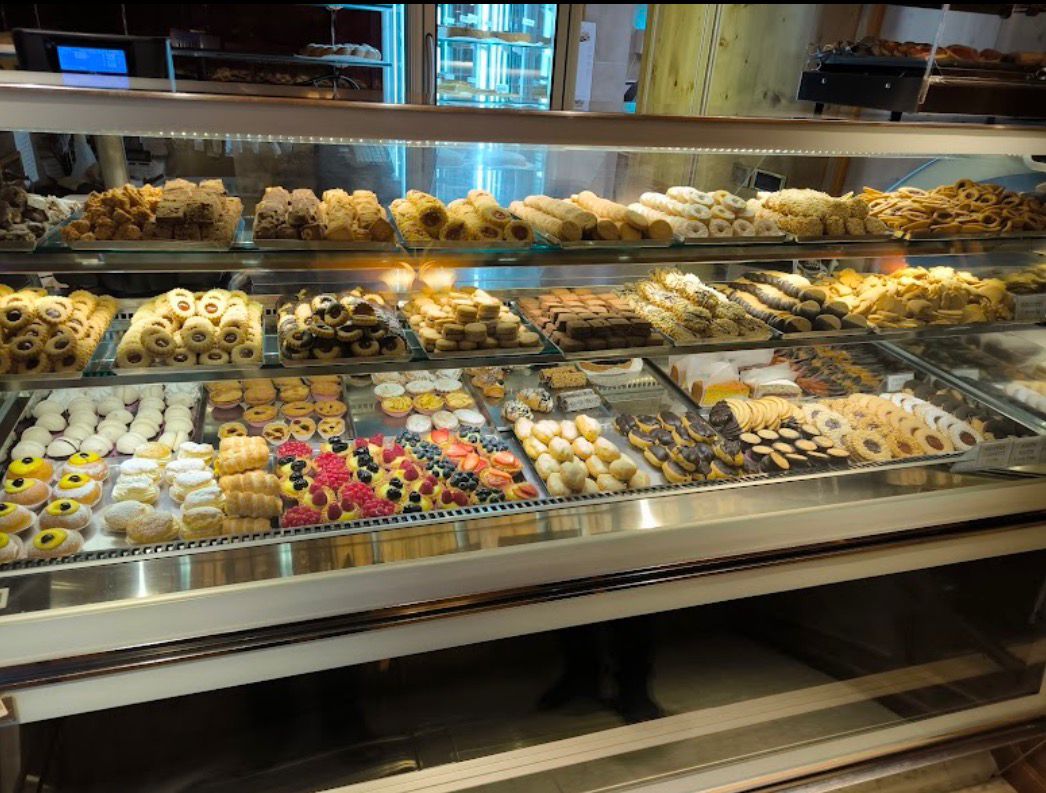 Pasticceria Artigianale Ghedina - DOLCI e TORTE personalizzate per compleanni, feste e matrimoni Cortina d'Ampezzo — Ristorante a Cortina d Ampezzo, Belluno