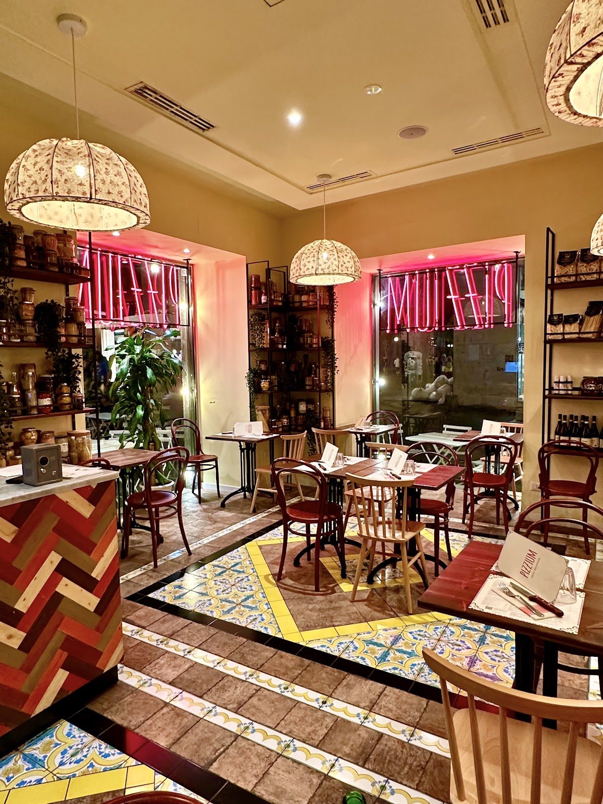 Pizzium - Salerno — Ristorante a Salerno, Salerno