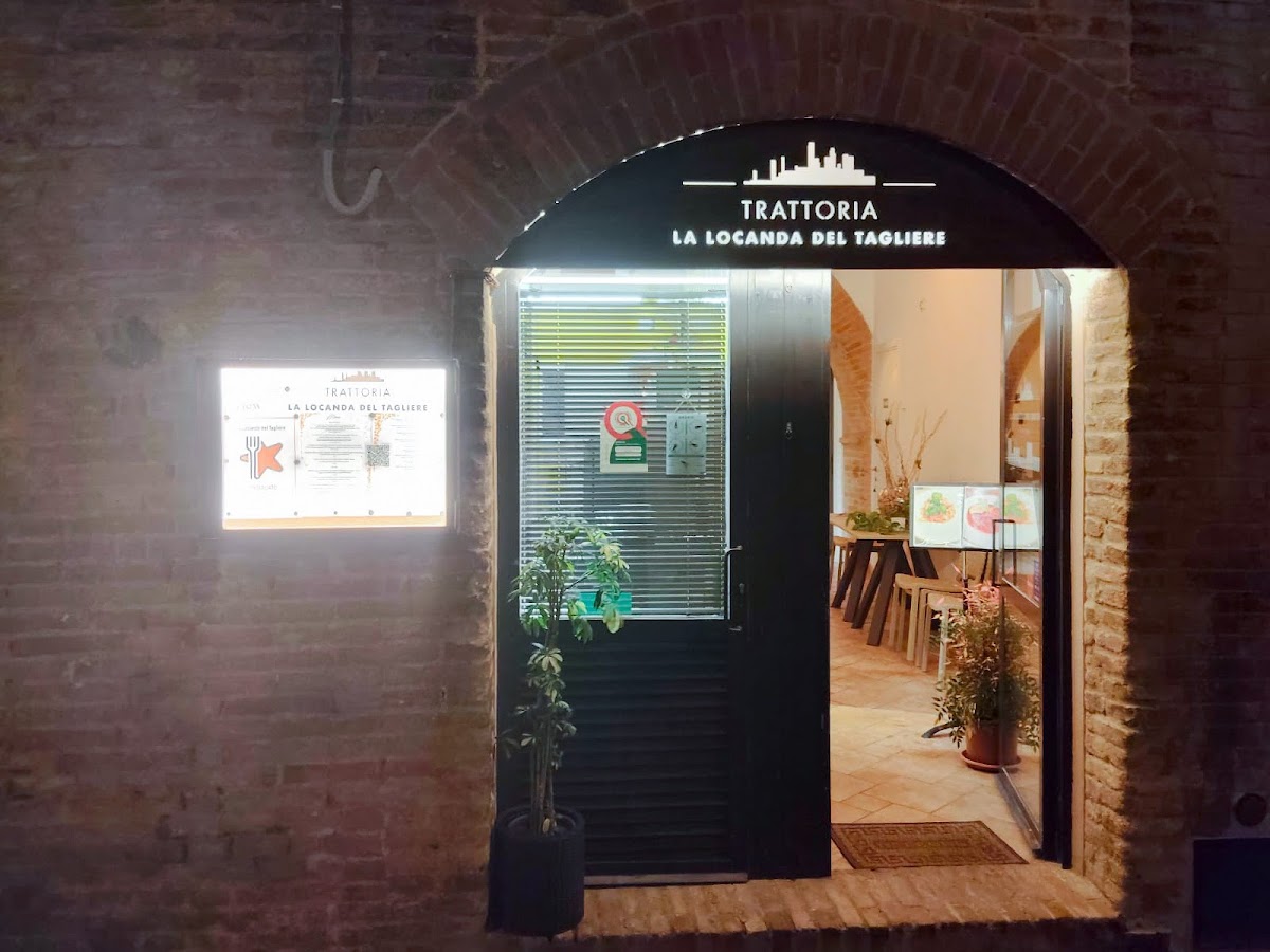 La Locanda del Tagliere — Restaurante in San Gimignano, Siena