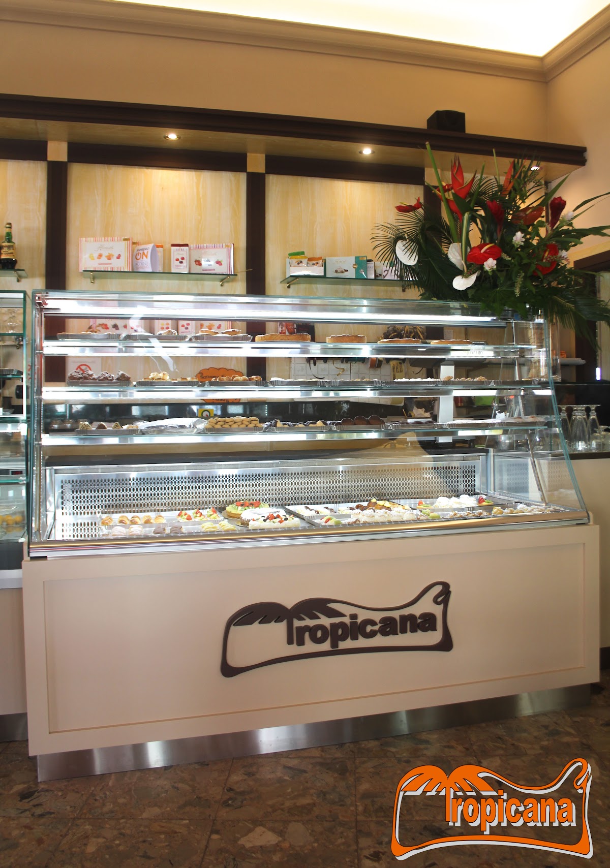 La Tropicana Sanremo Caffe Pasticceria Gelateria — Ristorante a Sanremo, Imperia