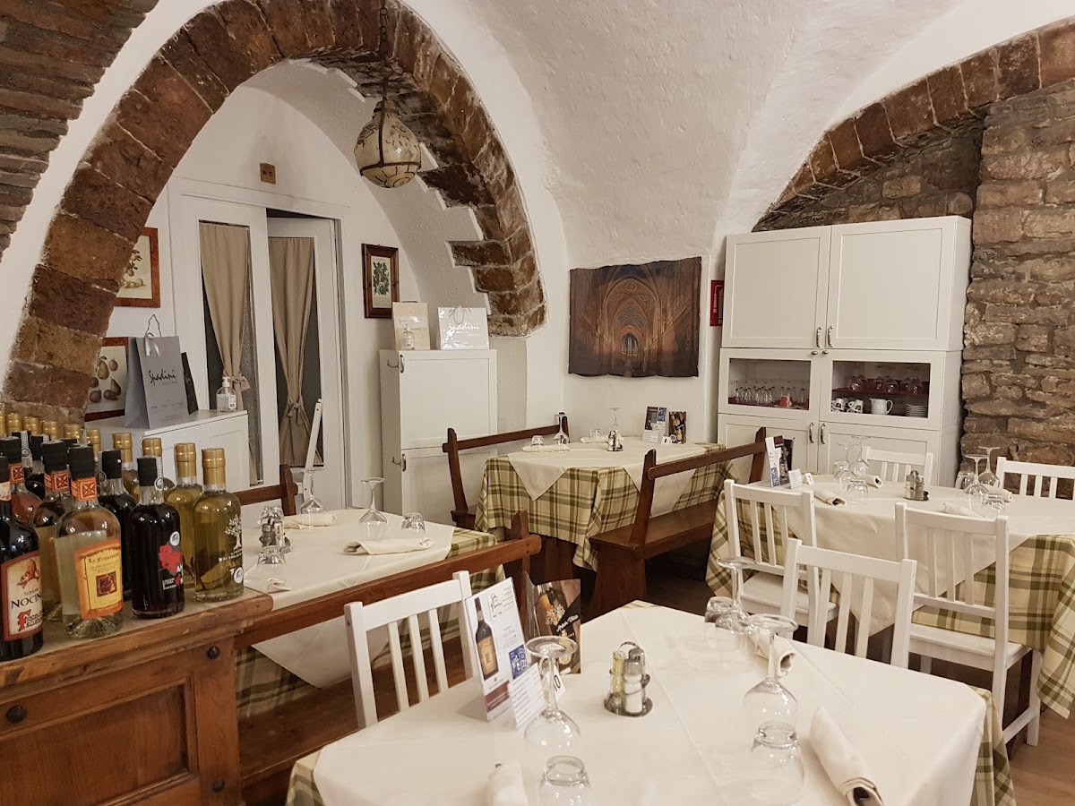 Trattoria Spadini — Ristorante a Assisi, Perugia