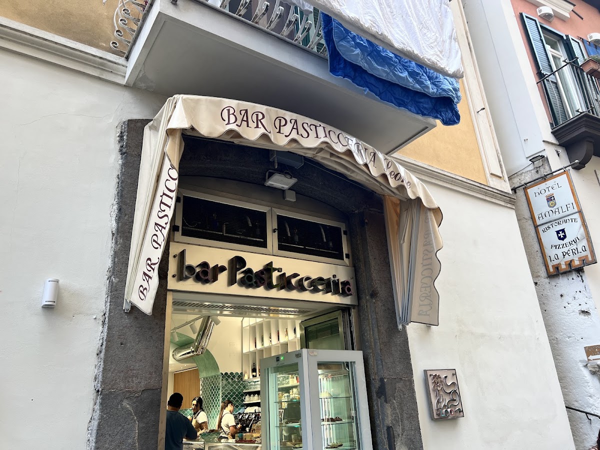 Pasticceria Caffetteria Leone — Ristorante a Amalfi, Salerno