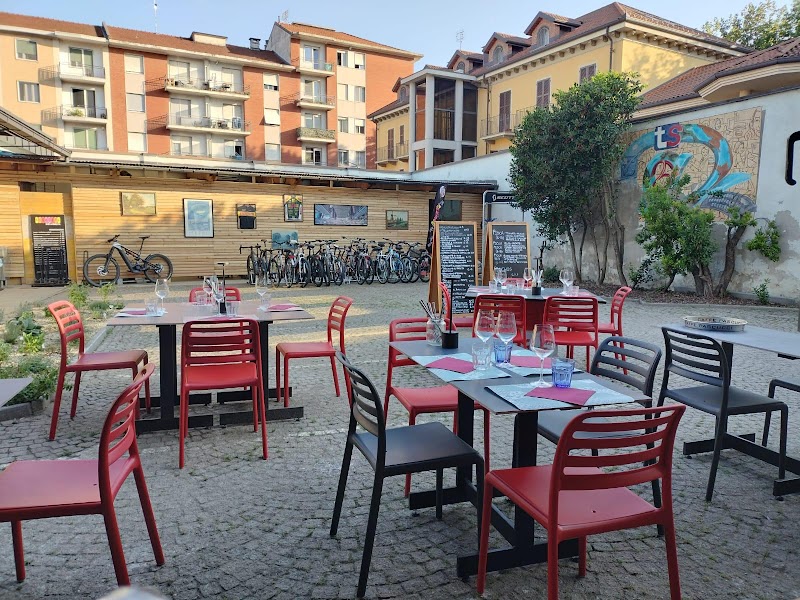 L'Osteria del Bikecafe — Ristorante a Pinerolo, Torino