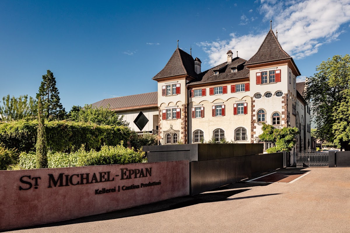 Cantina Produttori S. Michele Appiano — Ristorante a Madonna di Campiglio, Trento