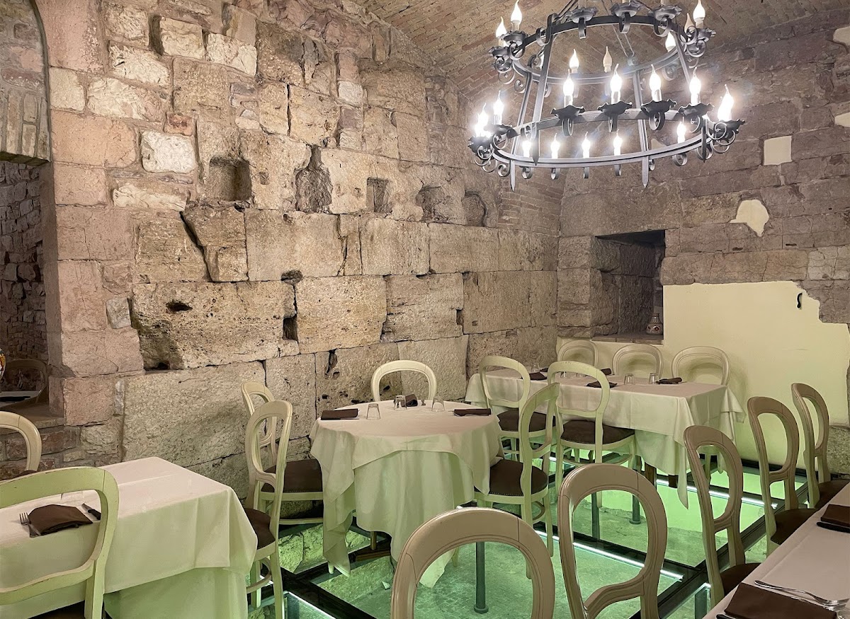 Ristorante Pizzeria Il Menestrello — Ristorante a Assisi, Perugia