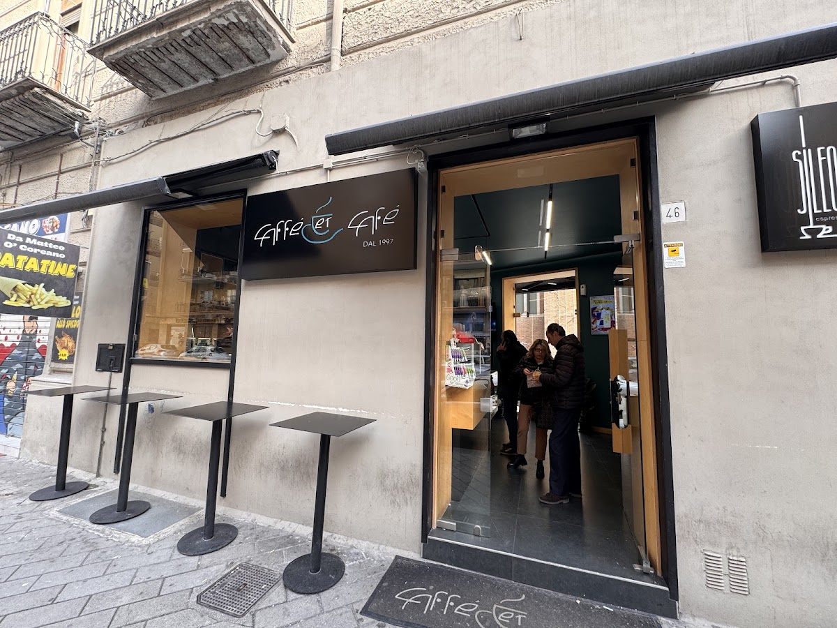 Caffé et Cafè — Ristorante a Salerno, Salerno
