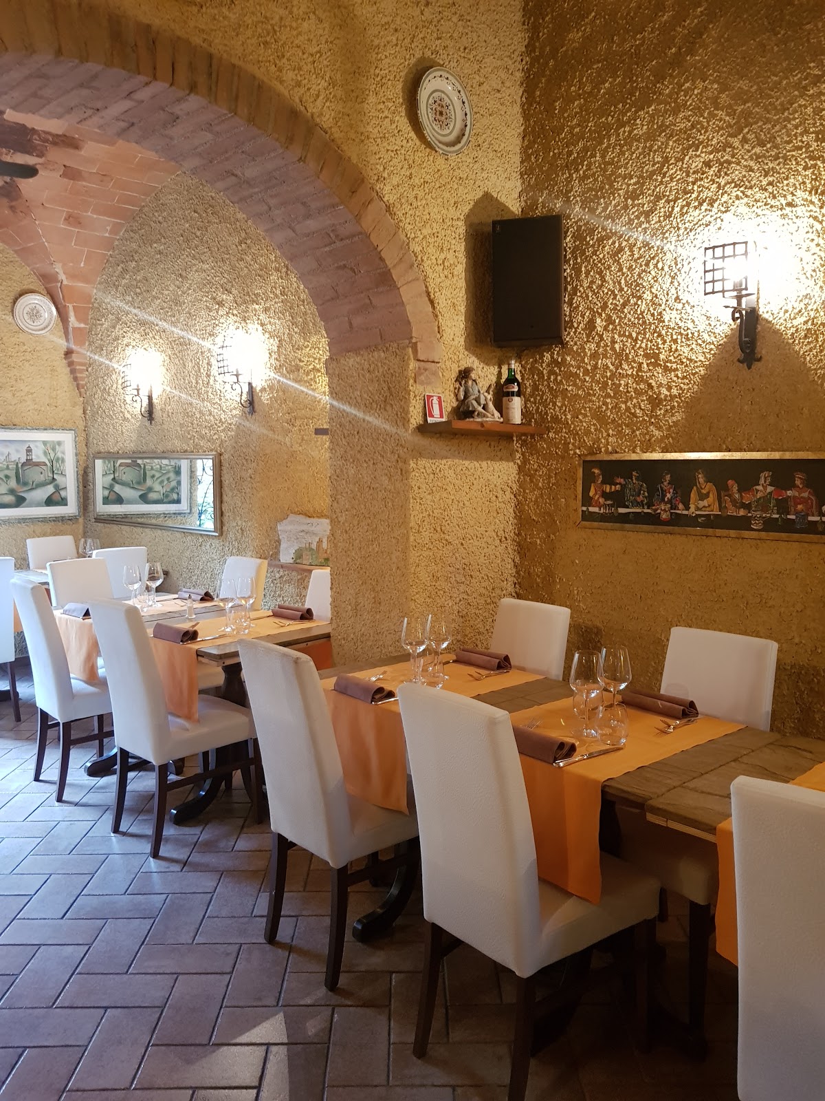 La Mangiatoia — Ristorante a San Gimignano, Siena