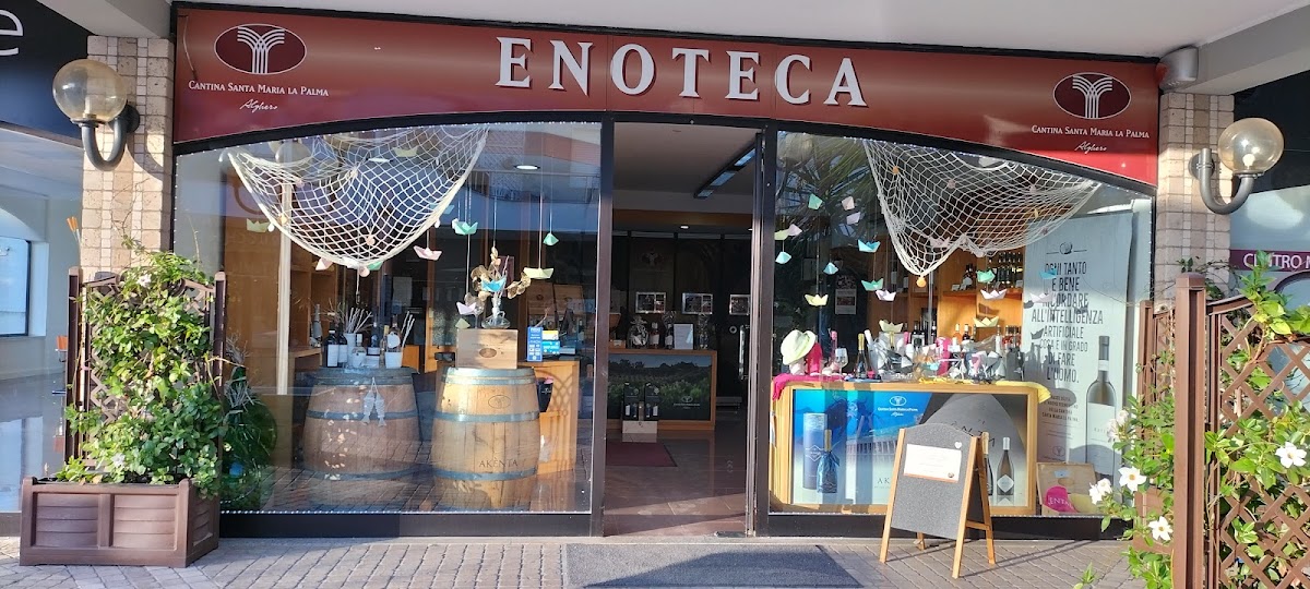 Enoteca Cantina Santa Maria La Palma Rivendita vini sfusi e imbottigiati — Ristorante a Alghero, Sassari