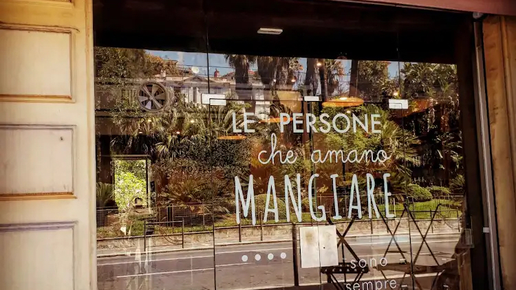 Fugassa & Caffè — Ristorante a Sanremo, Imperia