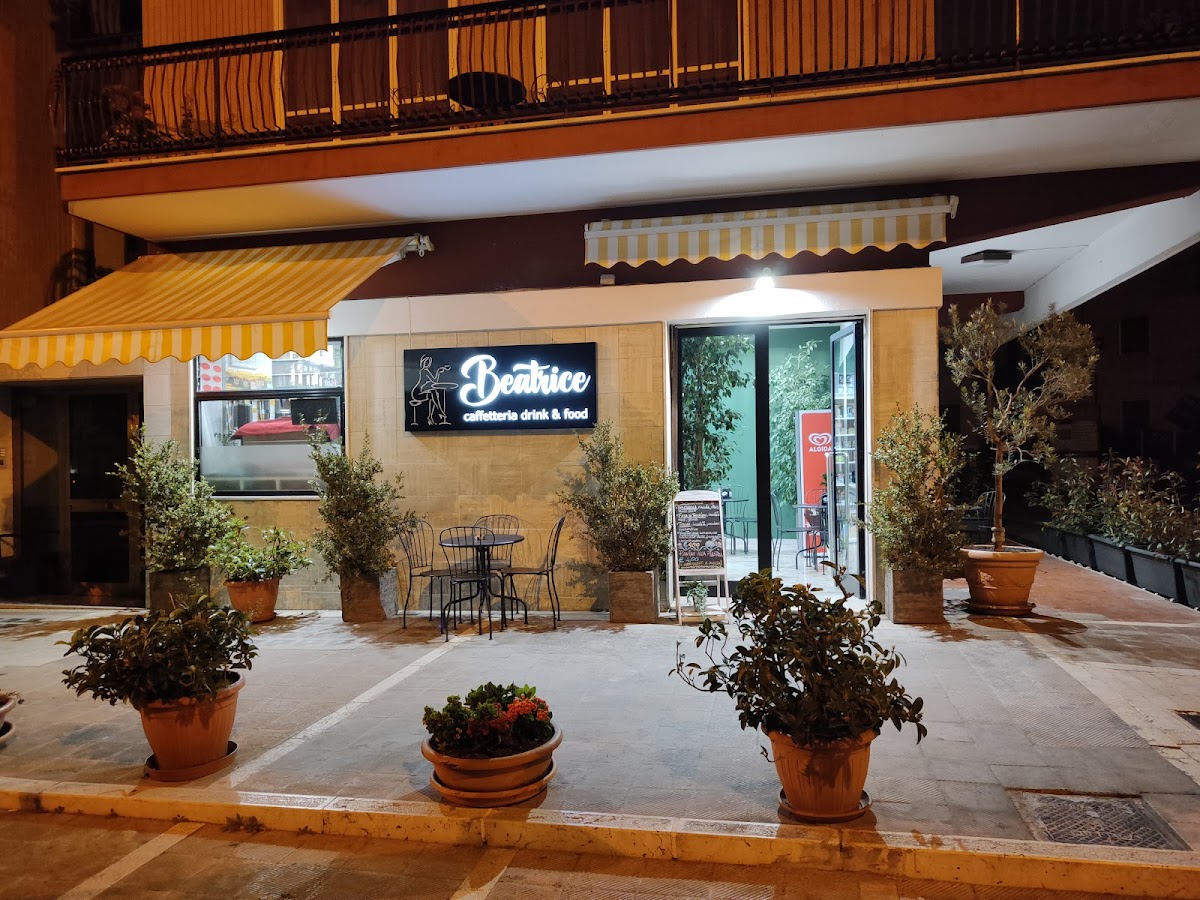 Beatrice Caffetteria drink & food — Ristorante a Matera, Matera