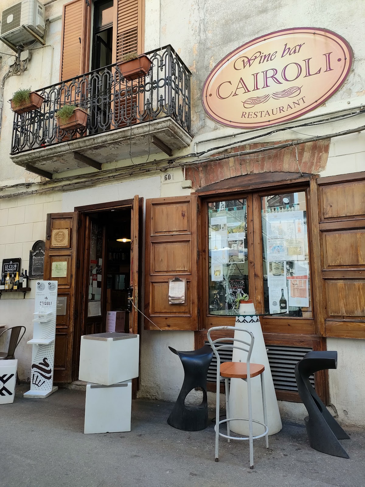 Wine Bar Cairoli restaurant — Ristorante a Foggia, Foggia