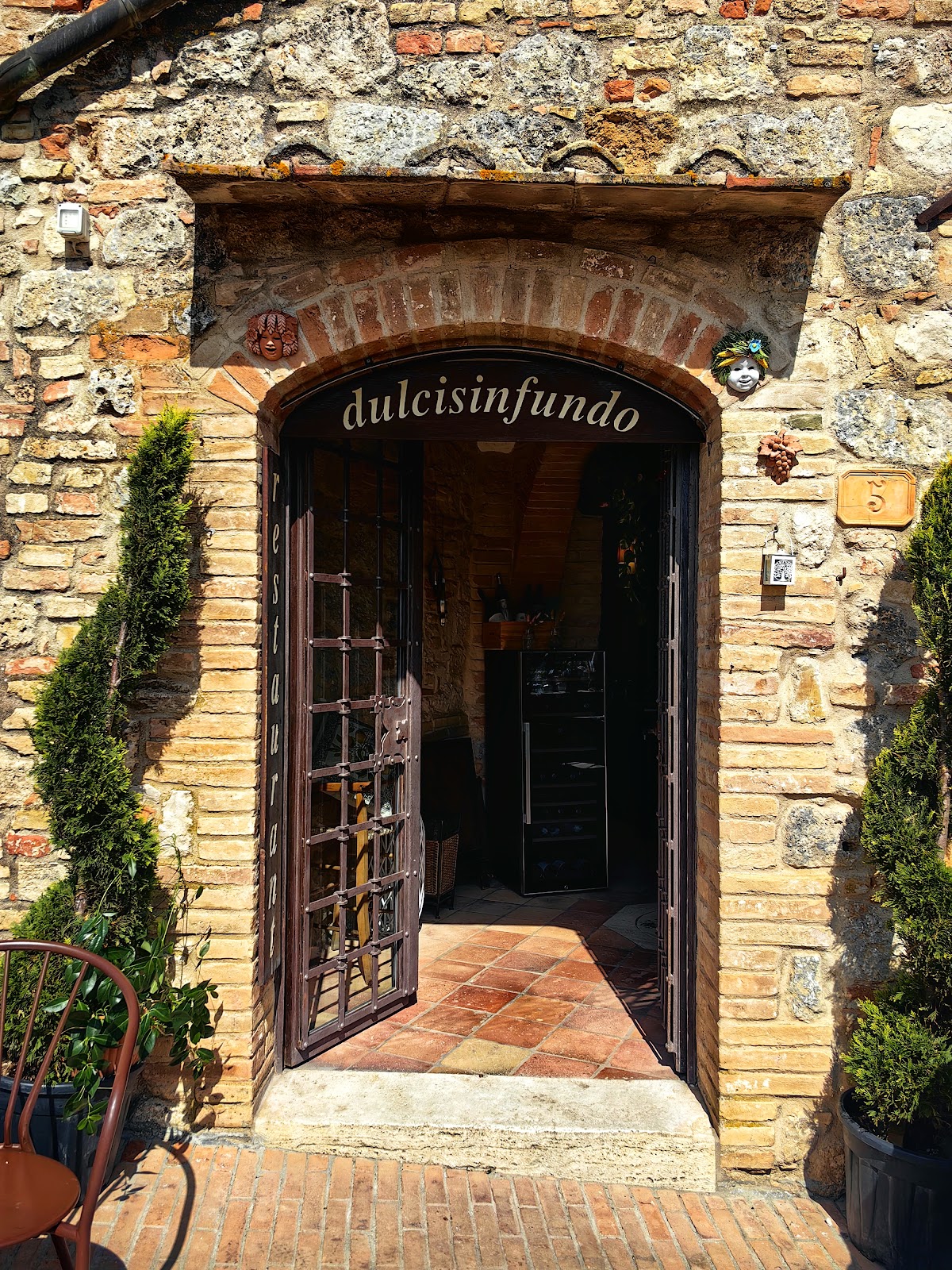dulcisinfundo — Ristorante a San Gimignano, Siena