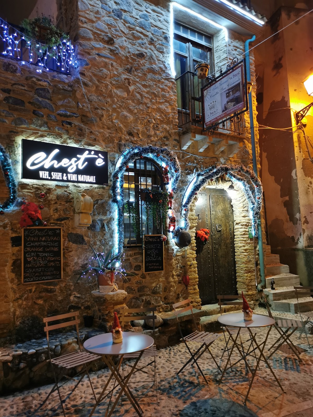 Chest'è , vizi, sfizi e vini naturali — Ristorante a Scilla, Reggio Calabria