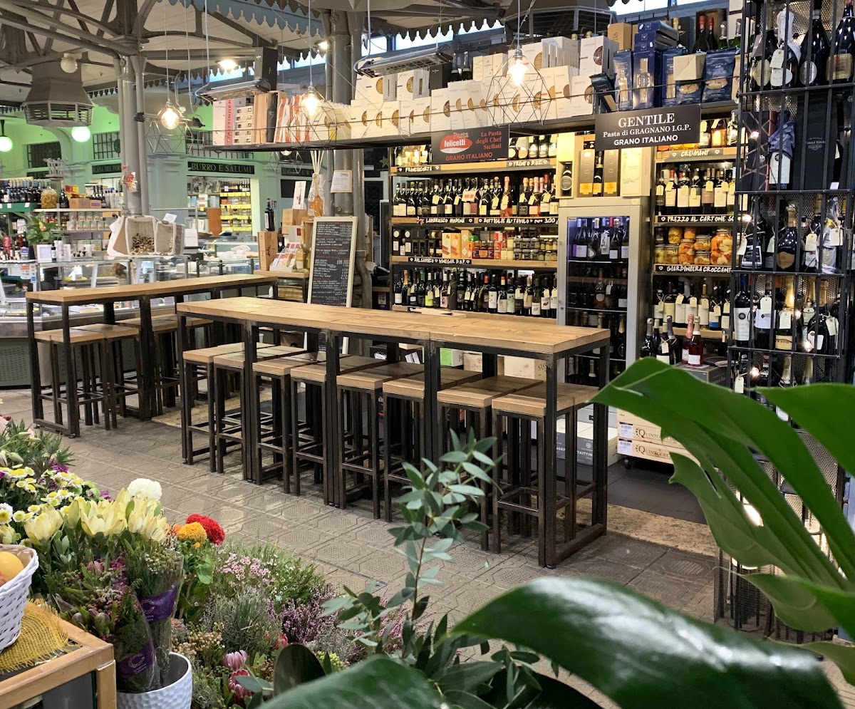 Artigiani del Gusto Modena Mercato Storico Albinelli — Ristorante a Modena, Modena