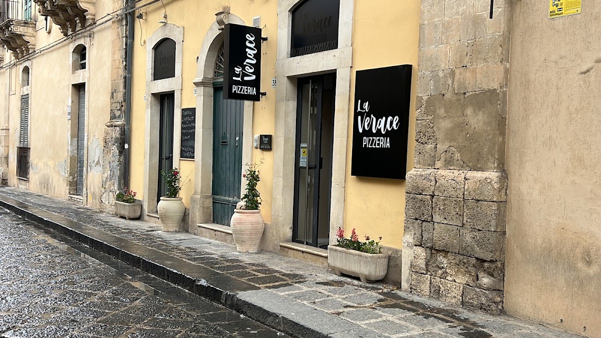 La Verace Pizzeria e Cucina Siciliana Noto — Ristorante a Noto, Siracusa