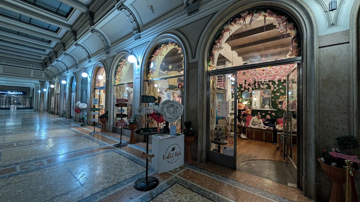 Rabbit Hole Cafè — Ristorante a Milano, Milano