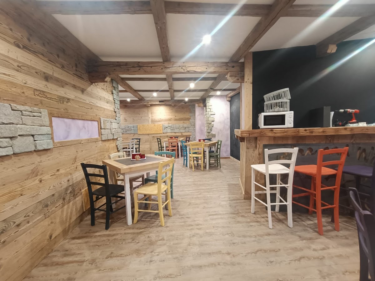Bar Alba Coffee & Wine di Saint Vincent — Ristorante a Saint-Vincent, Aosta
