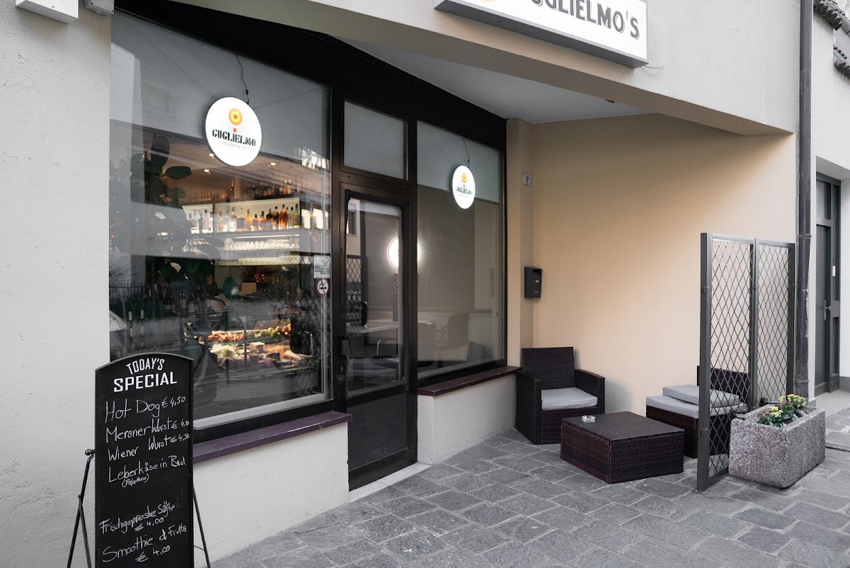 Guglielmo's Café & Store Bozen — Ristorante a Bolzano, Bolzano