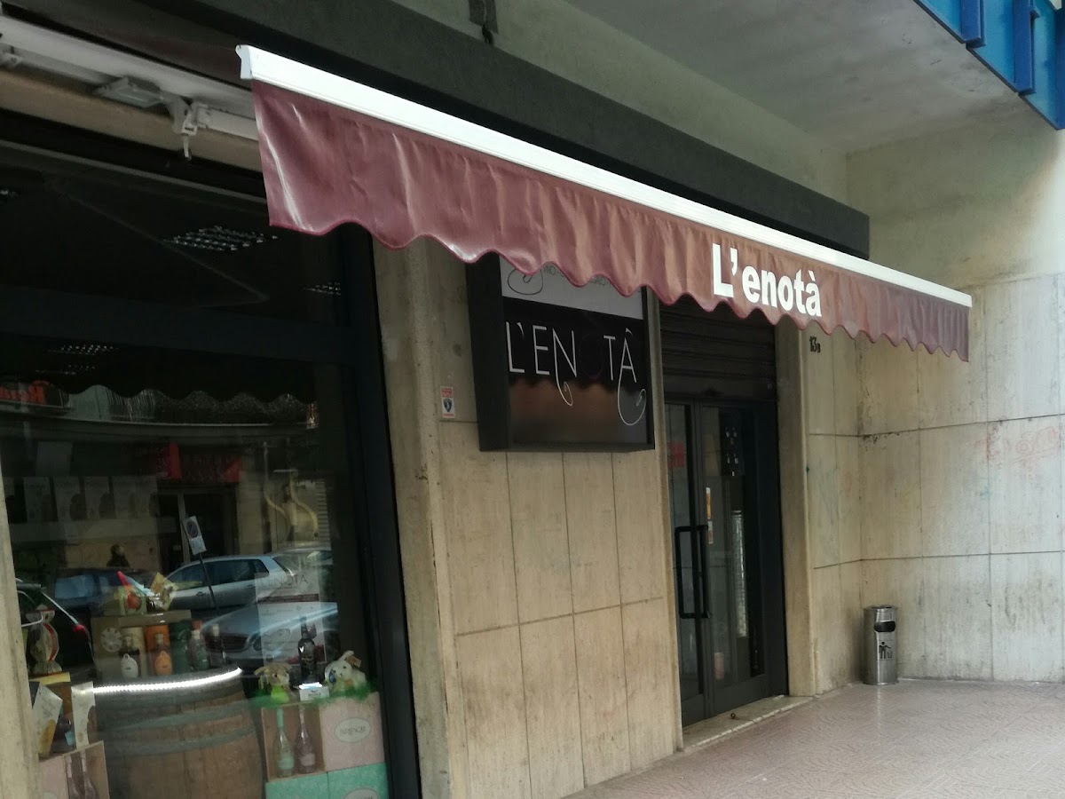 Enoteca L'Enotà — Ristorante a Taranto, Taranto
