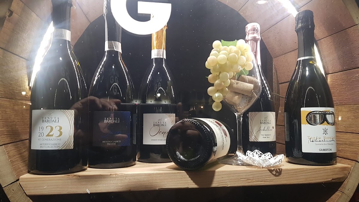 TENUTA BARDALI WINE SHOP — Ristorante a Mantova, Mantova