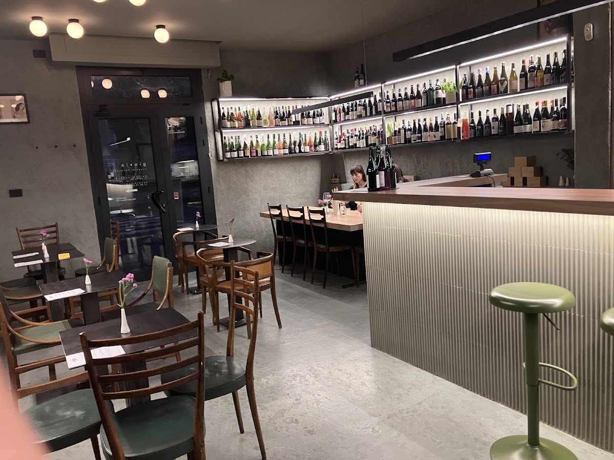 Giavin - Vineria Naturale — Ristorante a Modena, Modena