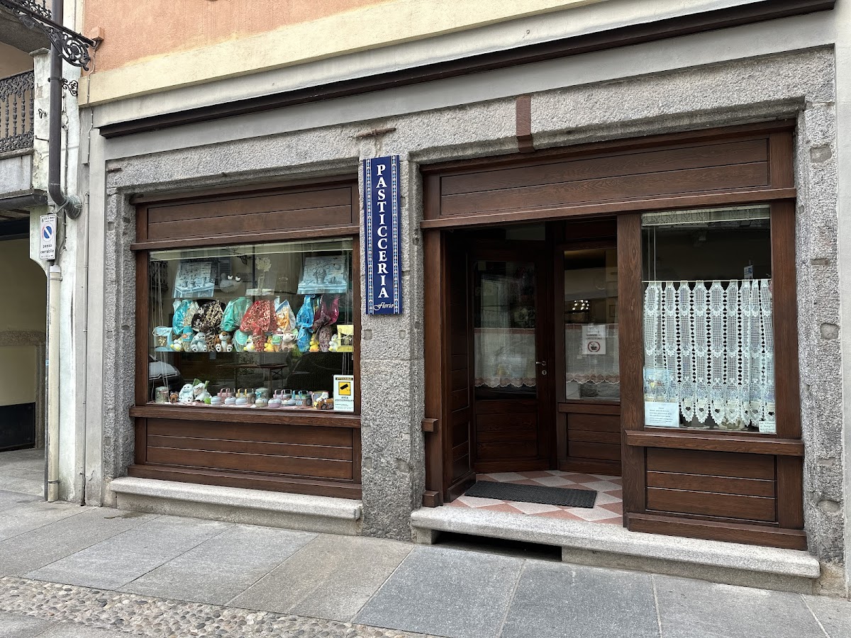 Pasticceria Caffè Florio — Ristorante a Varallo, Vercelli