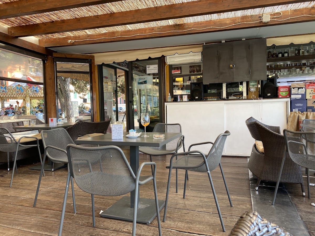 Il Pontile — Ristorante a Lerici, La Spezia