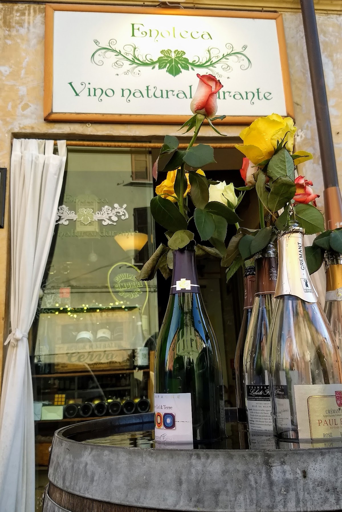 Enoteca Vino natural durante — Ristorante a Reggio Emilia, Reggio Emilia