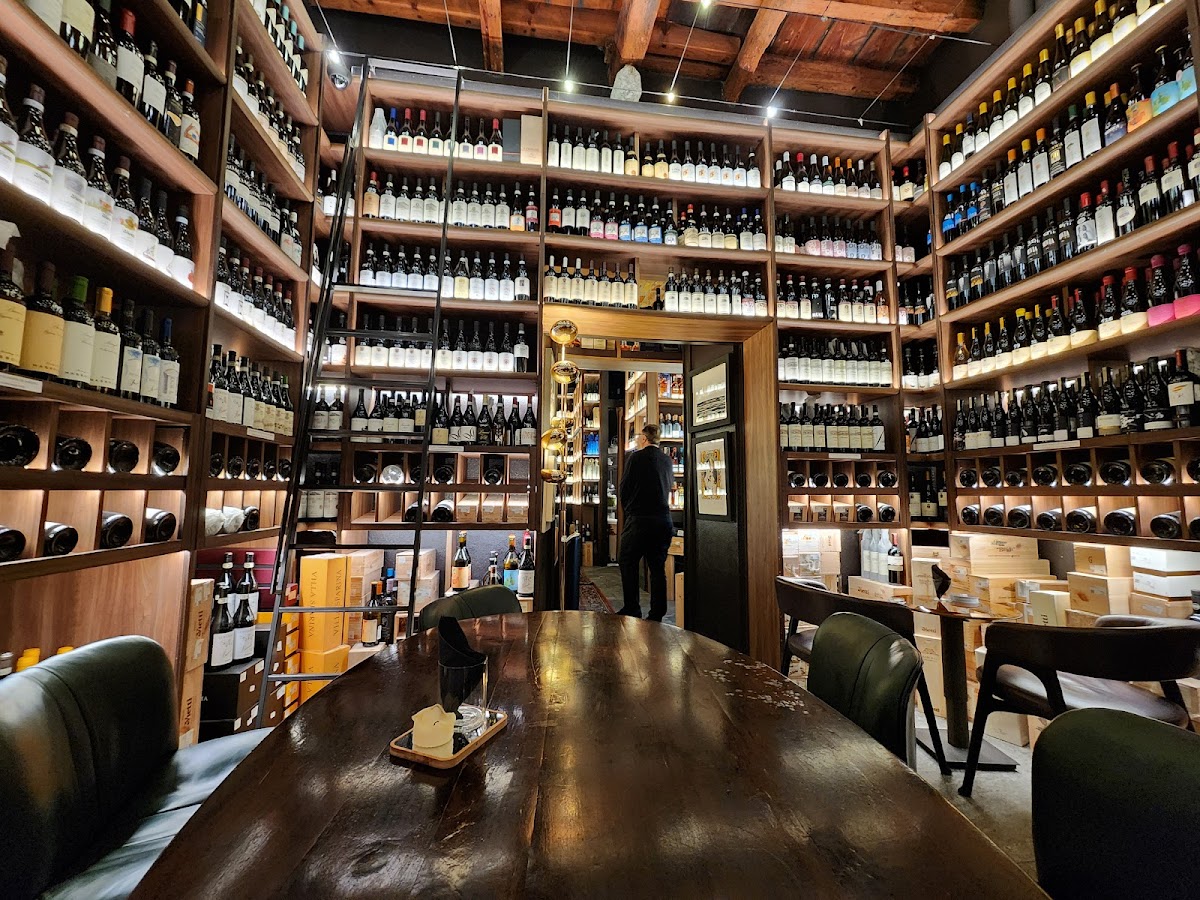 Vineria Vitani — Ristorante a Como, Como