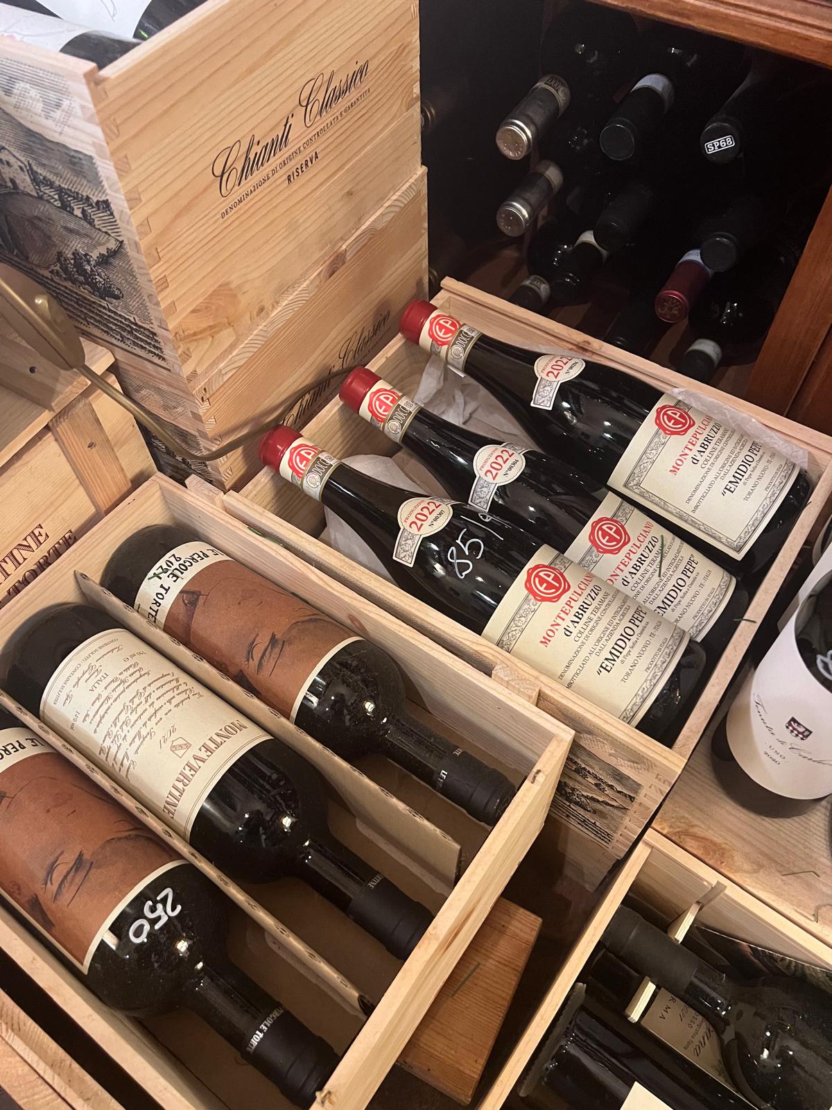 La Vecchia Nicchia di Alessandro Pieragnoli Enoteca - Bruschetteria — Ristorante a San Gimignano, Siena