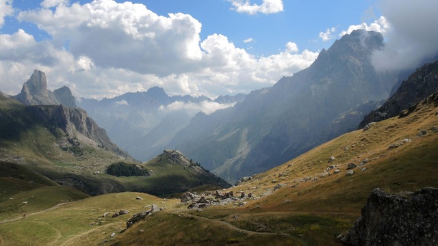 Trekking in Val Maira, percorsi occitani — Esperienza a Dronero, Cuneo